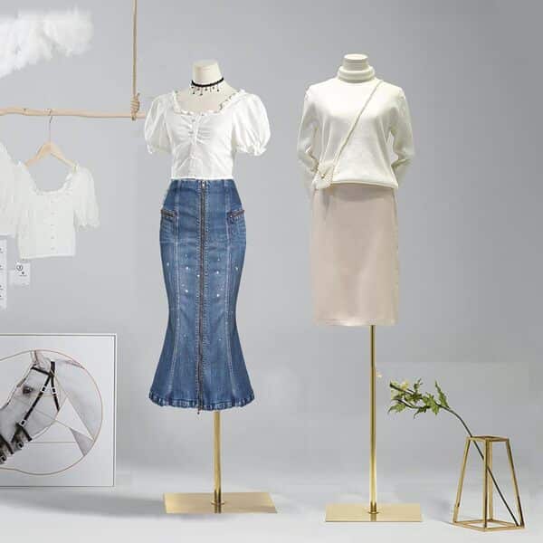 Mannequin de Couture, Buste de Femme Réglable en Hauteur avec Métal Base Rectangulaire, Mannequin de Vitrine Feminin pour Vetements Robe Vitrines Fenêtre Boutique ( Couleur : White, Taille : A )