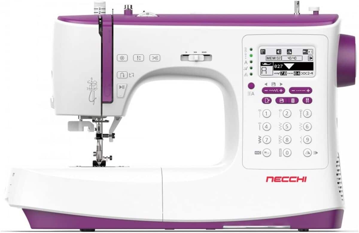 Test de la machine Necchi NC-204D : performance informatisée avec table d'extension
