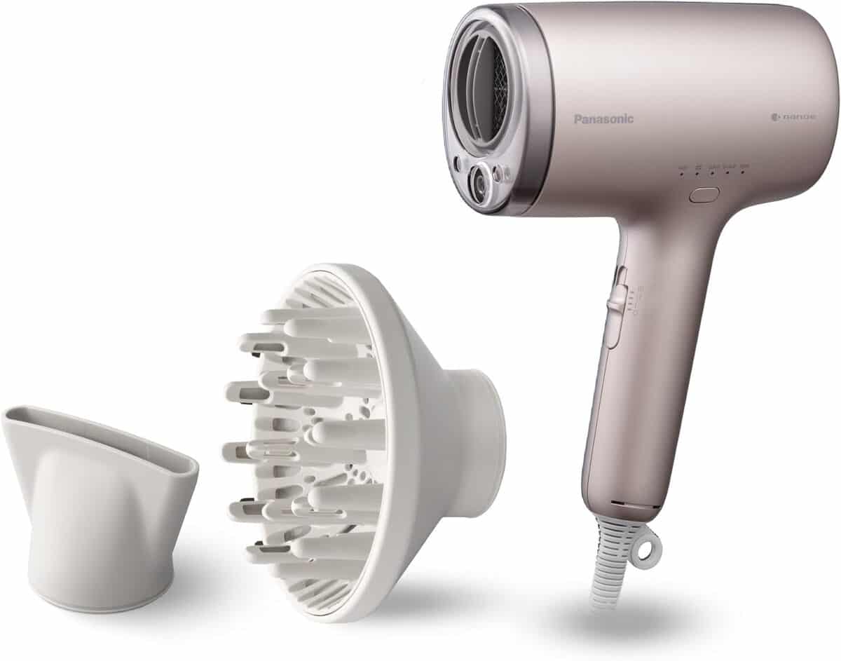 Test du sèche-cheveux Panasonic EH-NA9N-E825 : puissance et soin parfaits