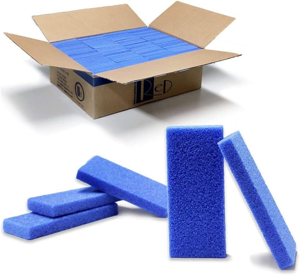 Test de la pierre ponce bleue pour soins des pieds