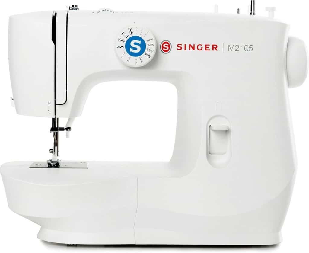 Test de la machine à coudre Singer M 2105 blanche