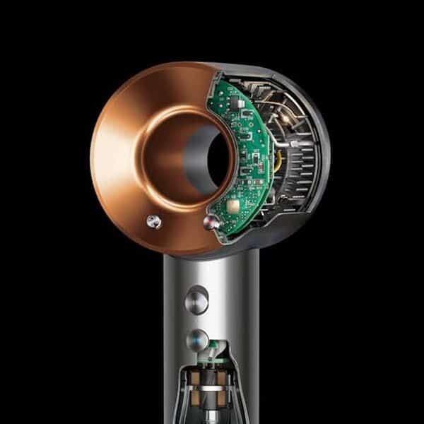 Découvrez notre test complet du dyson Supersonic, le sèche-cheveux qui s'adapte à tous types de cheveux. Performances, design et avis d'experts pour un coiffage parfaitĝ