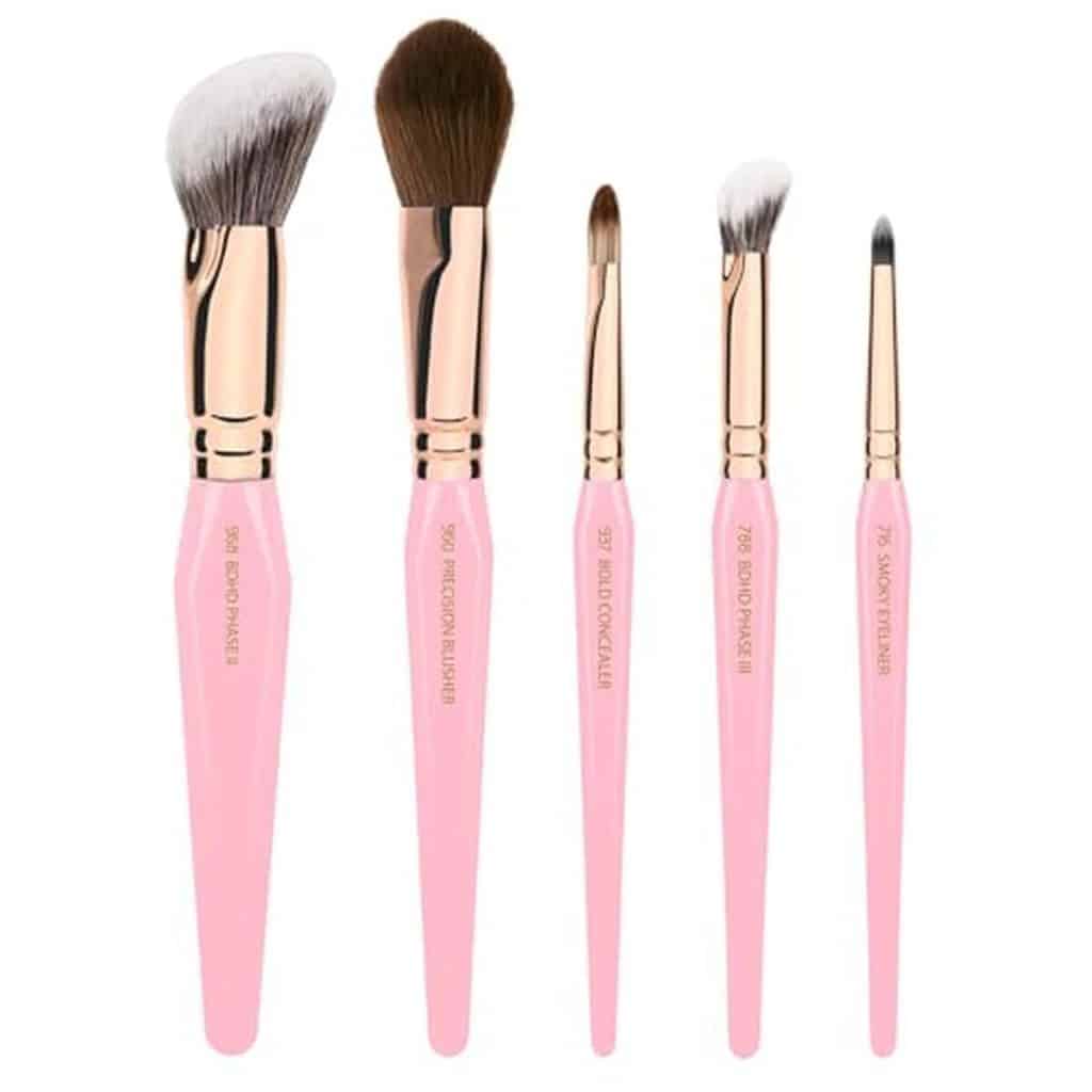 Test des pinceaux triangulaires rosa doré Bdellium Tools