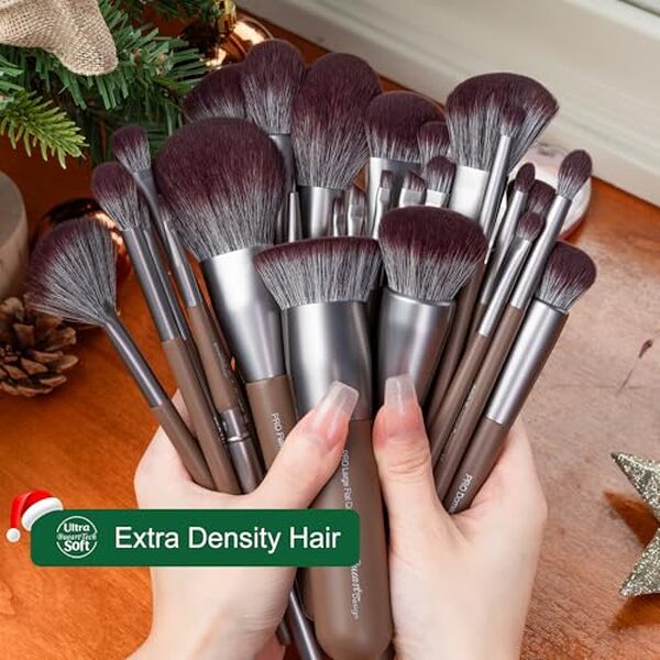 Découvrez notre test complet du set de 26 pinceaux maquillage professionnel bueart Design : qualité, performance et prix analysés en détail pour vous aider à choisir. 