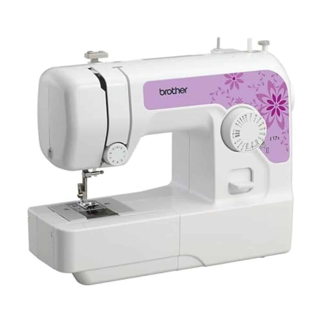 Test de la machine à coudre Brother J17s