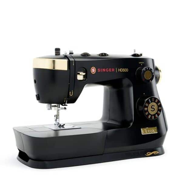 Découvrez notre test complet de la machine à coudre Singer Heavy Duty 500 : performance, robustesse et polyvalence pour tous vos projets de couture.