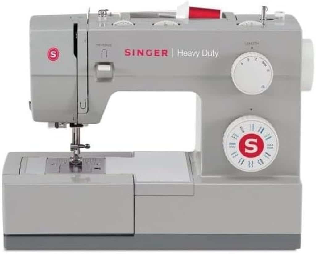 Test Singer 4423 : la machine à coudre robuste et puissante