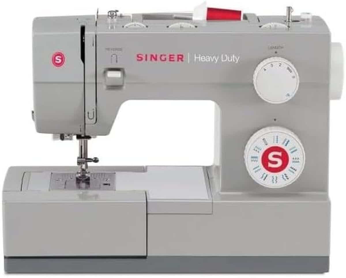 Test Singer 4423 : la machine à coudre robuste et puissante
